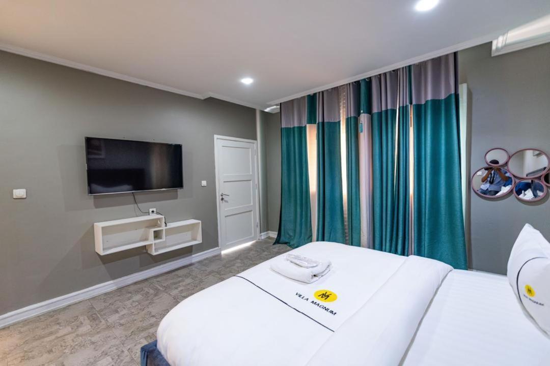 Villa Magnum Douala Buitenkant foto