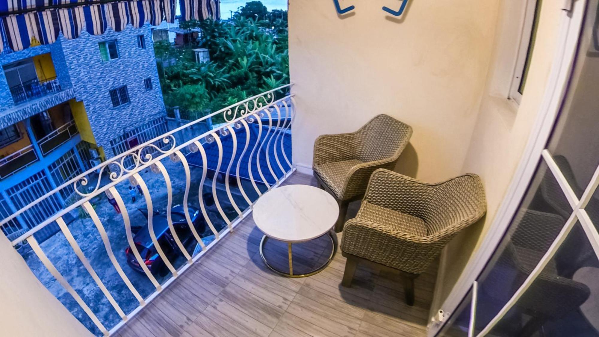 Villa Magnum Douala Buitenkant foto